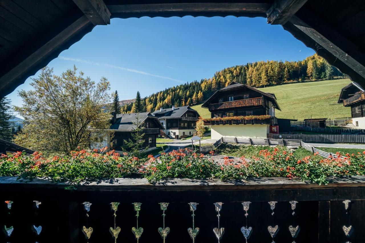 Beim Oswald Aparthotel Sankt Oswald  Exteriör bild